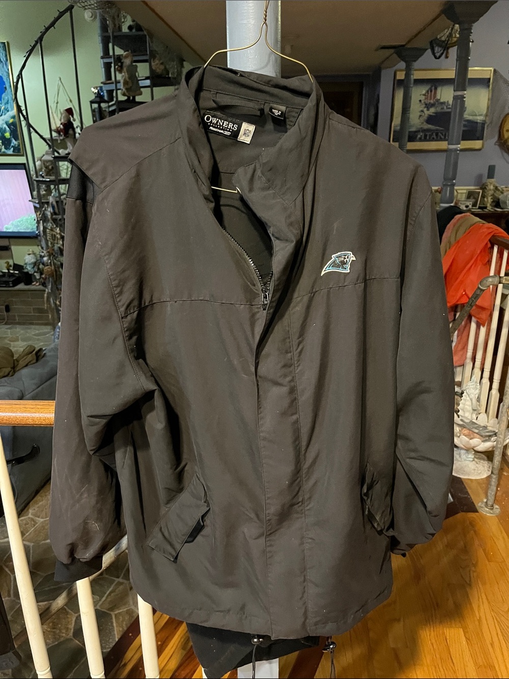 Black Men's Lightweight Full-Zip Jacket
